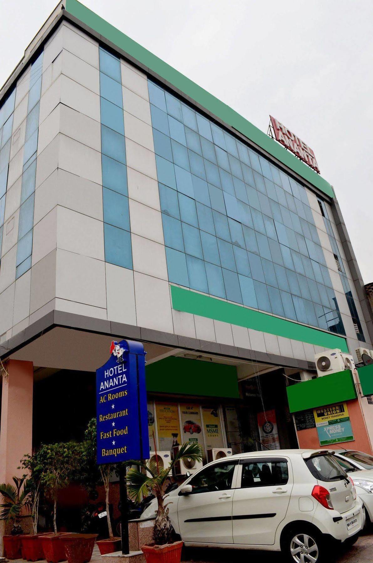 Hotel Ananta Inn Dźajpur Zewnętrze zdjęcie